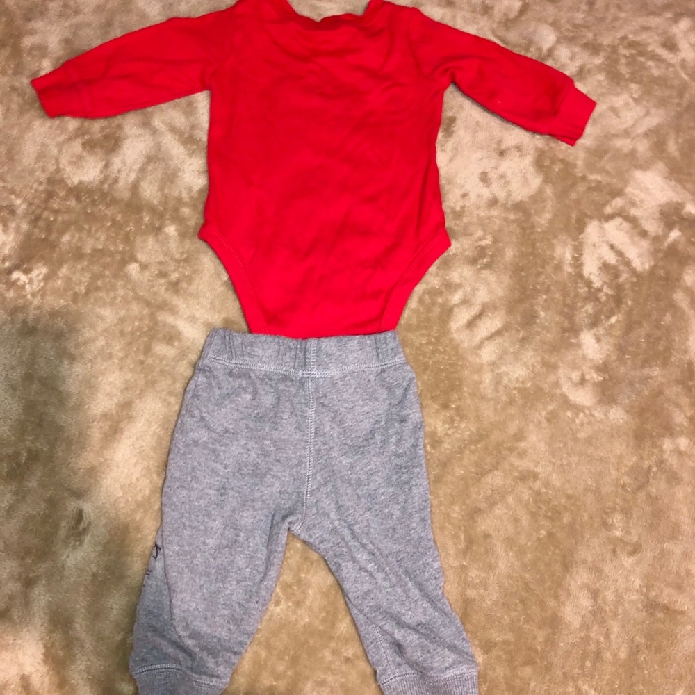 Carters Boy Set! 🚒🏗 - Picture 10 of 11